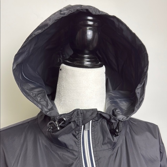 Eddie Bauer Black Packable Windbreaker Jacket Raincoat Hood Technical Jacket - Picture 4 of 16
